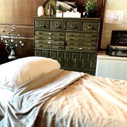 Zero Point Reiki - Tranquil home studio for in-person Reiki energy session.