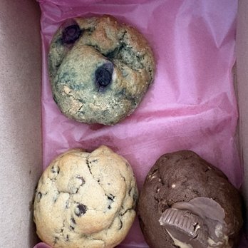BATTER - Blue berry muffin cookie, classic chocolate chip cookie, and chocolate peanut butter cookie - Desserts Near Me - New Orleans, Louisiana