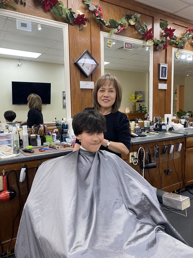 Jens Barbershop Logo