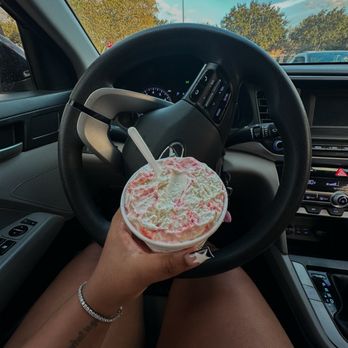 Handel’s Homemade Ice Cream - Strawberry chunk cheesecake - Ice Cream & Frozen Yogurt Near Me - Katy, Texas Handel’s Homemade Ice Cream - Strawberry chunk cheesecake - Ice Cream & Frozen Yogurt Near Me - Katy, Texas
