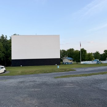 Becky's Drive In - Movie Screen 1 - Drive-In Theater Near Me - Walnutport, Pennsylvania Becky's Drive In - Movie Screen 1 - Drive-In Theater Near Me - Walnutport, Pennsylvania