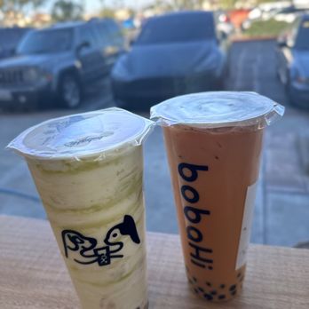 BobaHi - Avocado smoothie with boba and thai tea with boba - Coffee & Tea Near Me - Torrance, California