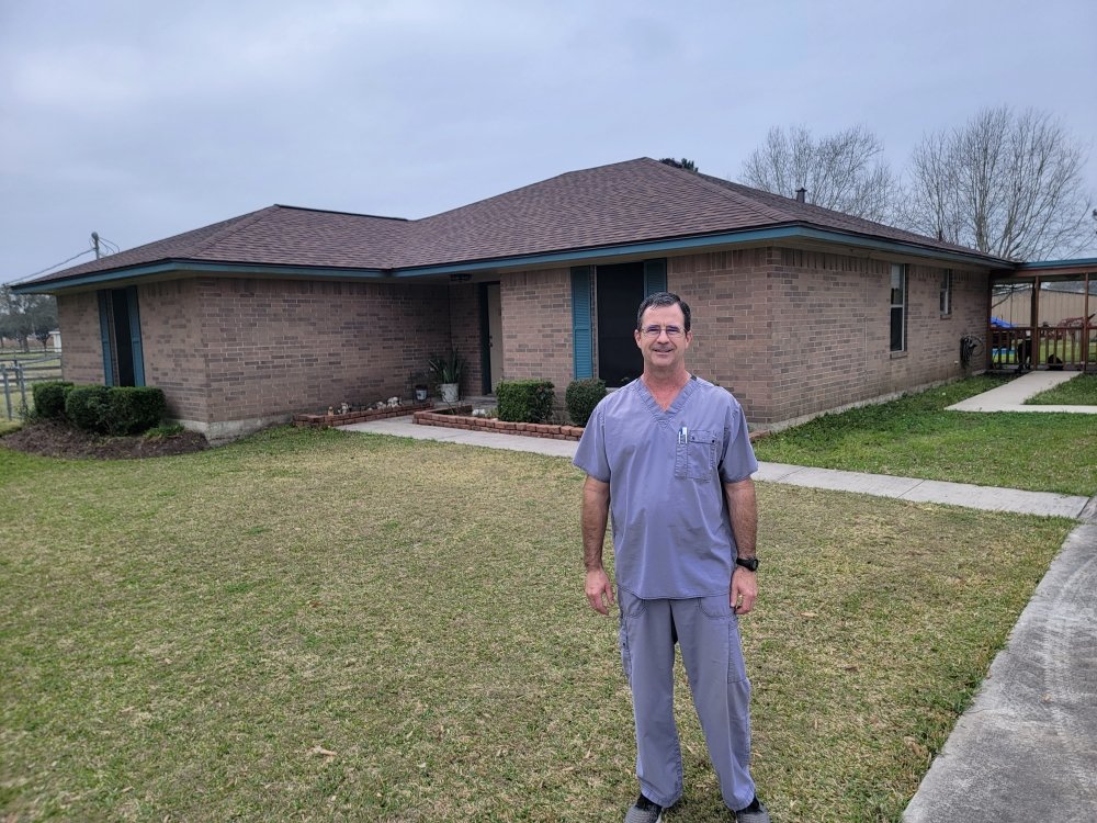 Slide of Dave's Discount Roofing