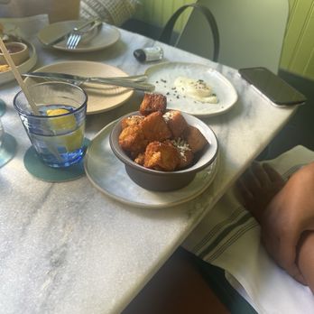 Residents Cafe & Bar - FRENCH TOAST BITES - Cocktail Bars Near Me - Washington, DC, District of Columbia