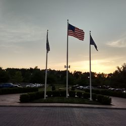 Creighton Farms - Entryway drive