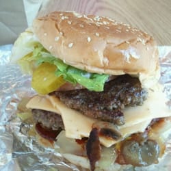 Five Guys - Cheeseburger Bacon All the Way.
