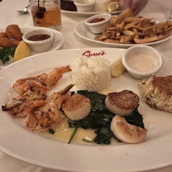 Shaw's Crab House - Shaw 's Seafood Platter - Seafood Near Me - Chicago, Illinois Shaw's Crab House - Shaw 's Seafood Platter - Seafood Near Me - Chicago, Illinois