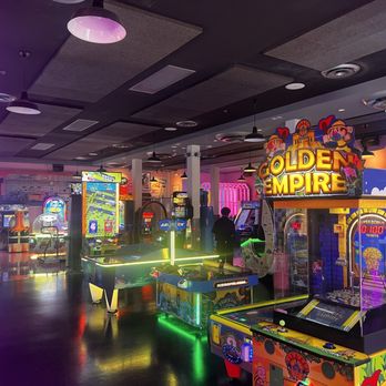 Corvette Diner - Arcade. - Diners Near Me - San Diego, California Corvette Diner - Arcade. - Diners Near Me - San Diego, California