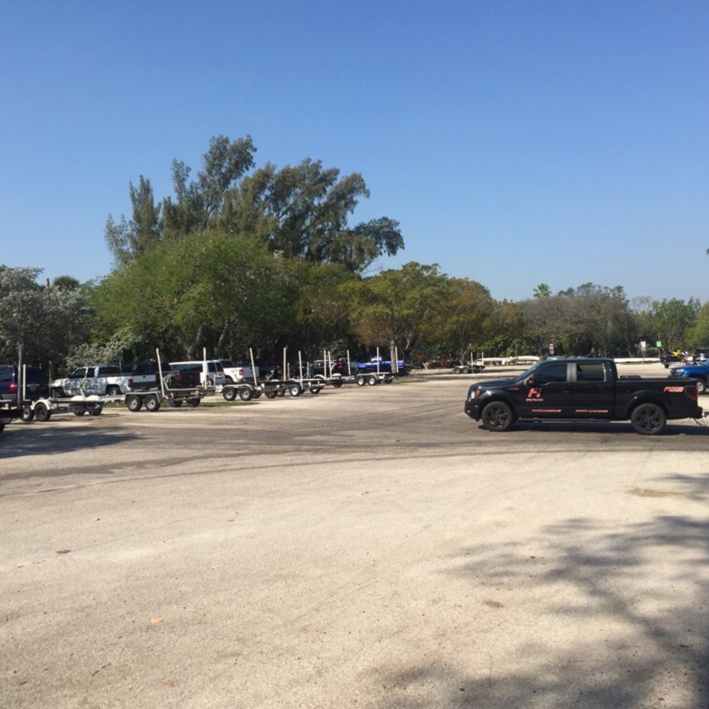 Holland Park - Parks Near Me - Hollywood, Florida