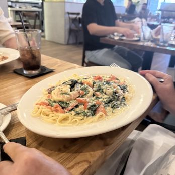 De Lucia's Italian Restaurant - Italian Near Me - Lake Forest, California De Lucia's Italian Restaurant - Italian Near Me - Lake Forest, California