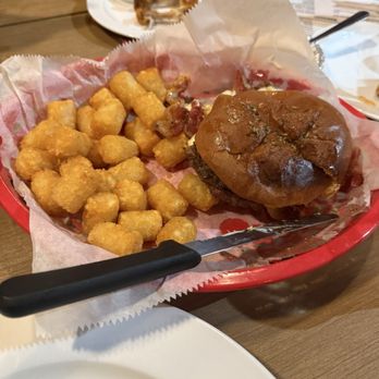Graffiti American Burger Bar - Garlic Smash burger with tots - Cafes Near Me - Jacksonville Beach, Florida Graffiti American Burger Bar - Garlic Smash burger with tots - Cafes Near Me - Jacksonville Beach, Florida