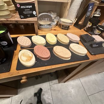 LUSH Cosmetics - Cosmetics & Beauty Supply Near Me - Newton, Massachusetts