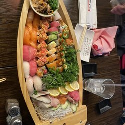 Sunny's Sushi - Middle Sunny's Special Boat Sushi and Sashimi