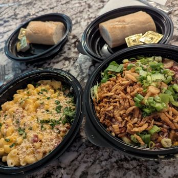 Noodles and Company - Garlic Bacon Crunch and Pulled Pork BBQ Mac & cheese (definitely get the side of bread) - Noodles Near Me - Vancouver, Washington Noodles and Company - Garlic Bacon Crunch and Pulled Pork BBQ Mac & cheese (definitely get the side of bread) - Noodles Near Me - Vancouver, Washington