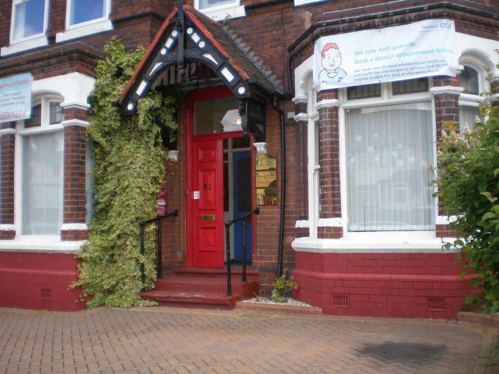 PENTWYN DENTAL SURGERY 91 Hill Top, West Bromwich, West Midlands