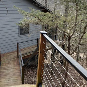 Beaver Lakefront Cabins - Guest Houses Near Me - Eureka Springs, Arkansas