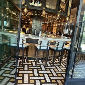 Yardbird - Interior bar area - New American Near Me - Washington, DC, District of Columbia Yardbird - Interior bar area - New American Near Me - Washington, DC, District of Columbia