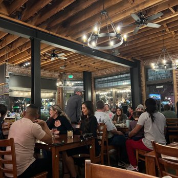 La Venadita - Cozy inside on a Friday night - Mexican Near Me - Sacramento, California La Venadita - Cozy inside on a Friday night - Mexican Near Me - Sacramento, California