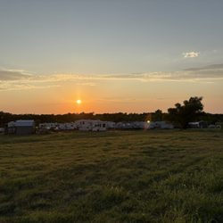 Cisco's Country Oasis RV Park - RV sites in the sunset