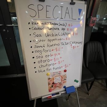 Bluefish Bistro - Sushi Bars Near Me - Arlington, Virginia