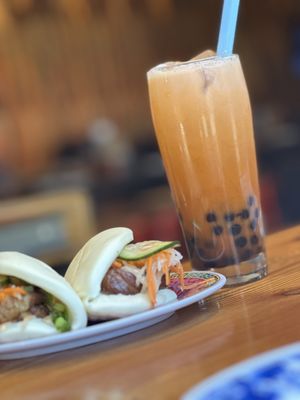 Mẹcha Noodle Bar by null