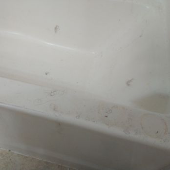 Less Mess With Tess - Before bathtub - Home Cleaning Near Me Less Mess With Tess - Before bathtub - Home Cleaning Near Me