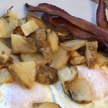 Jimmie's Diner - Eggs, bacon and cottage fries - American Near Me - Wichita, Kansas