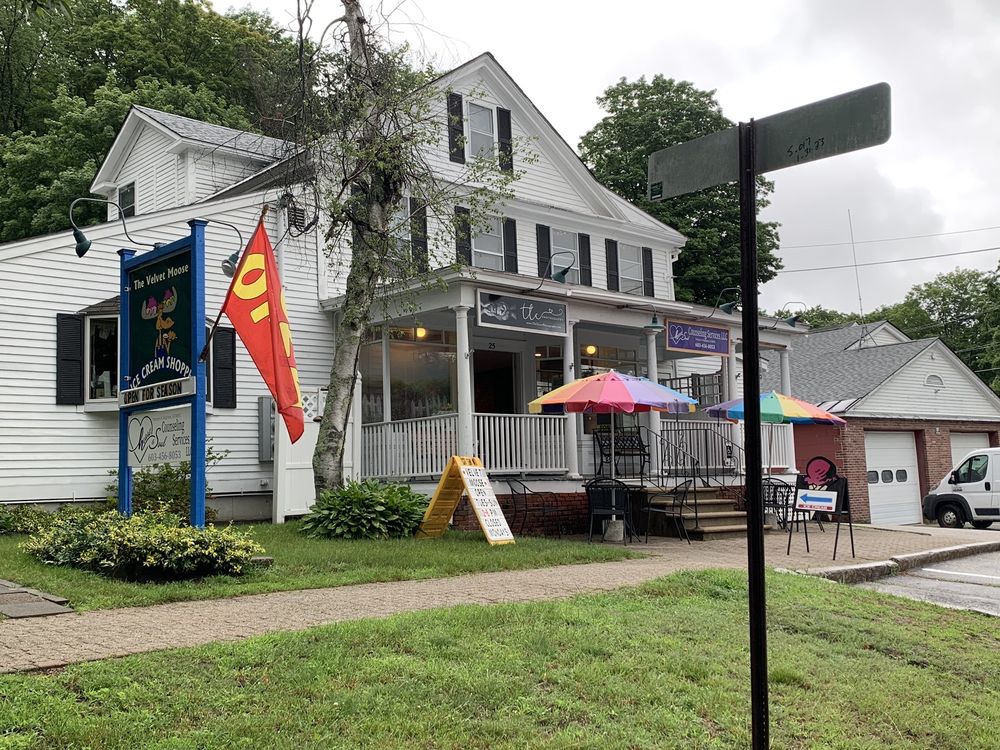 VELVET MOOSE ICE CREAM SHOPPE Updated October 2024 23 Photos & 11