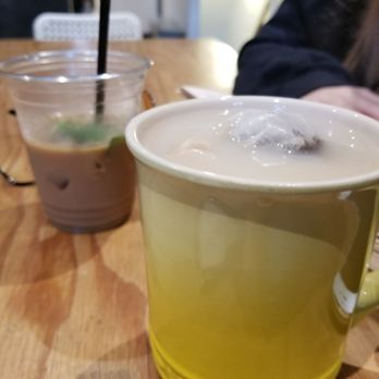 FIKA - Earl Grey Tea with milk - Coffee & Tea Near Me - Toronto, Ontario