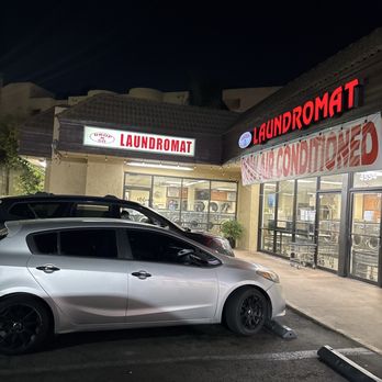Drop n Go Laundromat - Laundromat Near Me - Long Beach, California