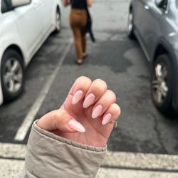 Supreme Nail Spa - My first set of UV gels