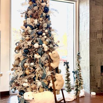 Seasonal Interiors - winter blue with polar bears - Holiday Decorating Services Near Me Seasonal Interiors - winter blue with polar bears - Holiday Decorating Services Near Me