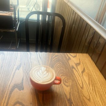 Osmium Coffee Bar - Agave Latte - Coffee & Tea Near Me - Chicago, Illinois