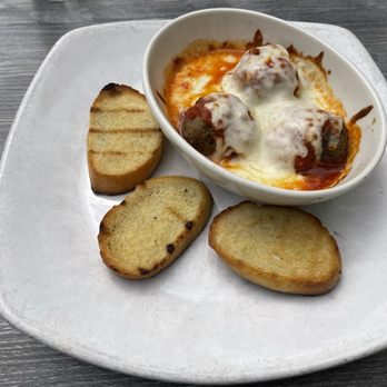 Uccello's - Downtown - Meatballs - Sports Bars Near Me - Grand Rapids, Michigan