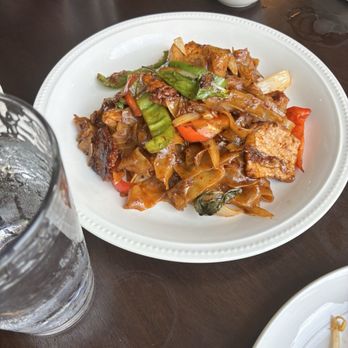 476 Eatery Restaurant - Drunken noodles very good - Sushi Bars Near Me - Hotchkiss, Colorado