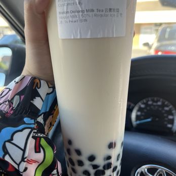 B Cafe - Melon Oolong Milk Tea - Bubble Tea Near Me - San Jose, California