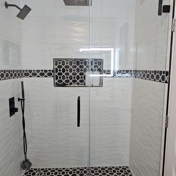 A Cruz Construction - Hallway shower - General Contractors Near Me A Cruz Construction - Hallway shower - General Contractors Near Me