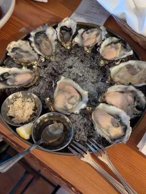 Saltwater Fish House & Oyster Bar by null