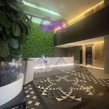 Hotel X Toronto - Lobby - Hotels Near Me - Toronto, Ontario