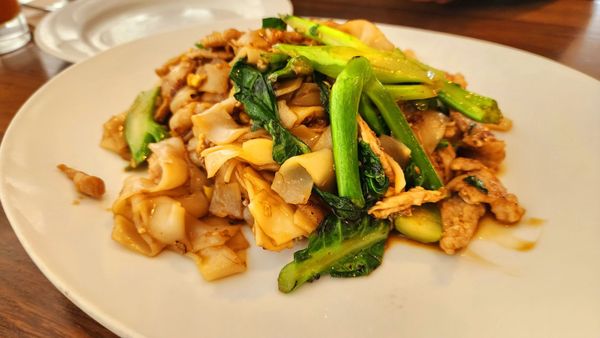 Basil Thai Restaurant & Bar by null