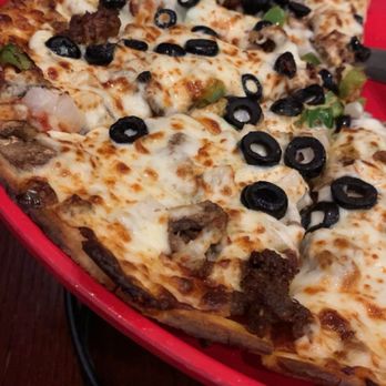 Minsky's Pizza - Gluten-free jumbo combo, large, only half the pizza shown in photo - Pizza Near Me - Overland Park, Kansas Minsky's Pizza - Gluten-free jumbo combo, large, only half the pizza shown in photo - Pizza Near Me - Overland Park, Kansas