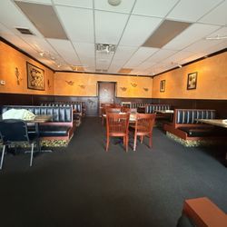 Lemongrass Modern Thai Cuisine - Dining Room