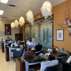 Artistica Day Spa - Airy, open, spa atmosphere. All good smelling, healthy