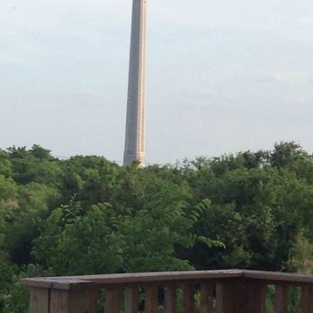 Monument Inn - San Jacinto monument right outside the window - Seafood Near Me - La Porte, Texas Monument Inn - San Jacinto monument right outside the window - Seafood Near Me - La Porte, Texas