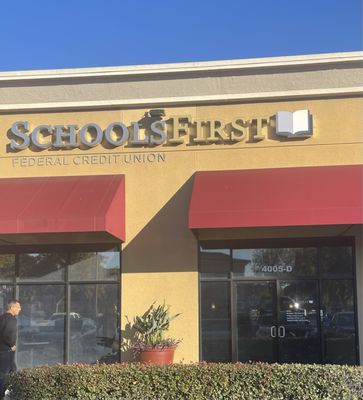 SCHOOLSFIRST FEDERAL CREDIT UNION - Updated January 2026 - 40 Reviews ...