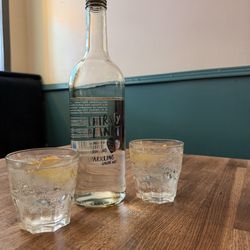 Meze Meze - Sparkling water