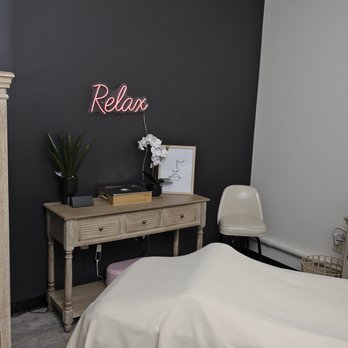 Nicole Beasley Massage and Bodywork - Massage Therapy Near Me - Lavonia, Georgia Nicole Beasley Massage and Bodywork - Massage Therapy Near Me - Lavonia, Georgia