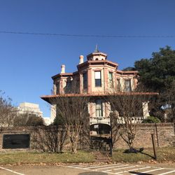 Ace Of Clubs House