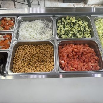 Gyro Express - Fresh vegetables - Middle Eastern Near Me - Brooklyn, New York