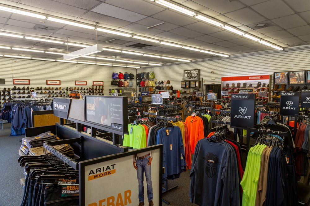 SHOETERIA Updated October 2024 21 Photos & 37 Reviews 1030 N